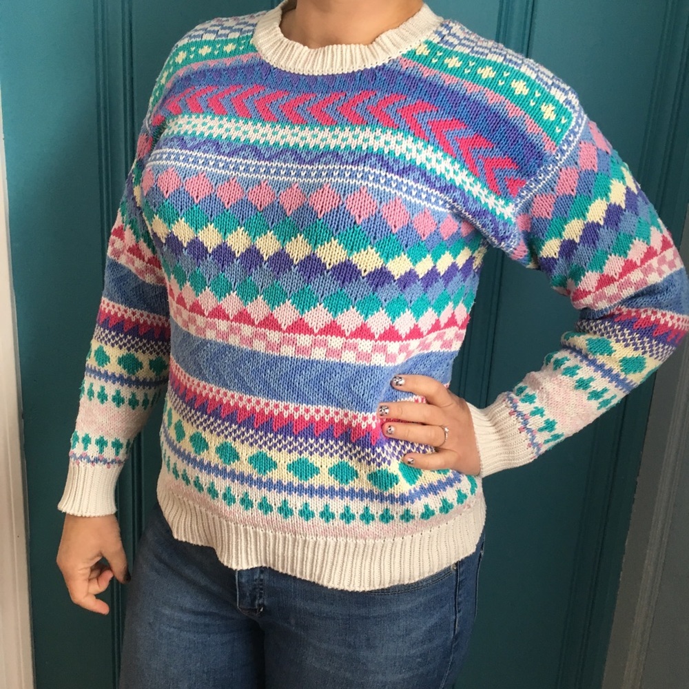 Fun vintage 90s Sweater